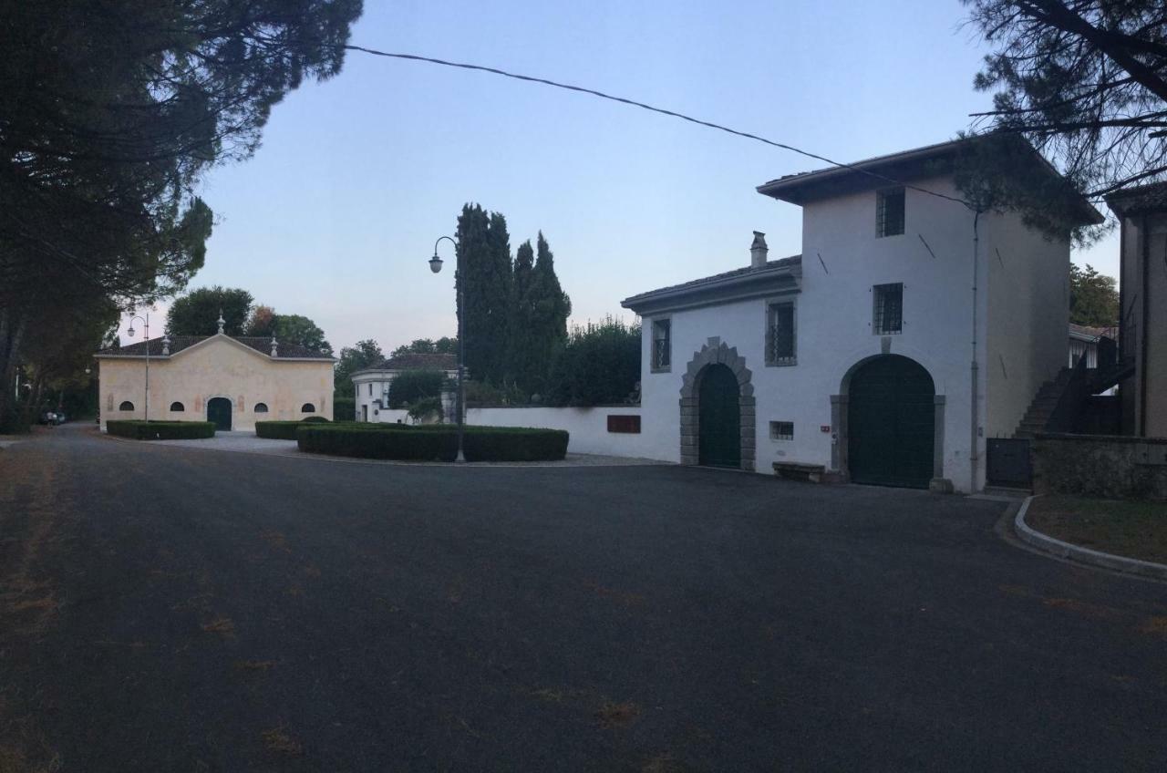 La Foresteria Di Villa Gorgo San Vito al Torre المظهر الخارجي الصورة